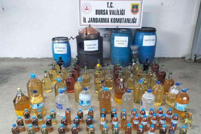 Bursa'da kaçak içki üreten 3 kişi yakalandı