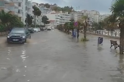 Mudanya'da yağan yağmur hayatı felç etti