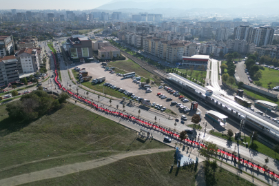 Öğrencilerden teröre lanet, 'Yaşasın Cumhuriyet' yürüyüşü