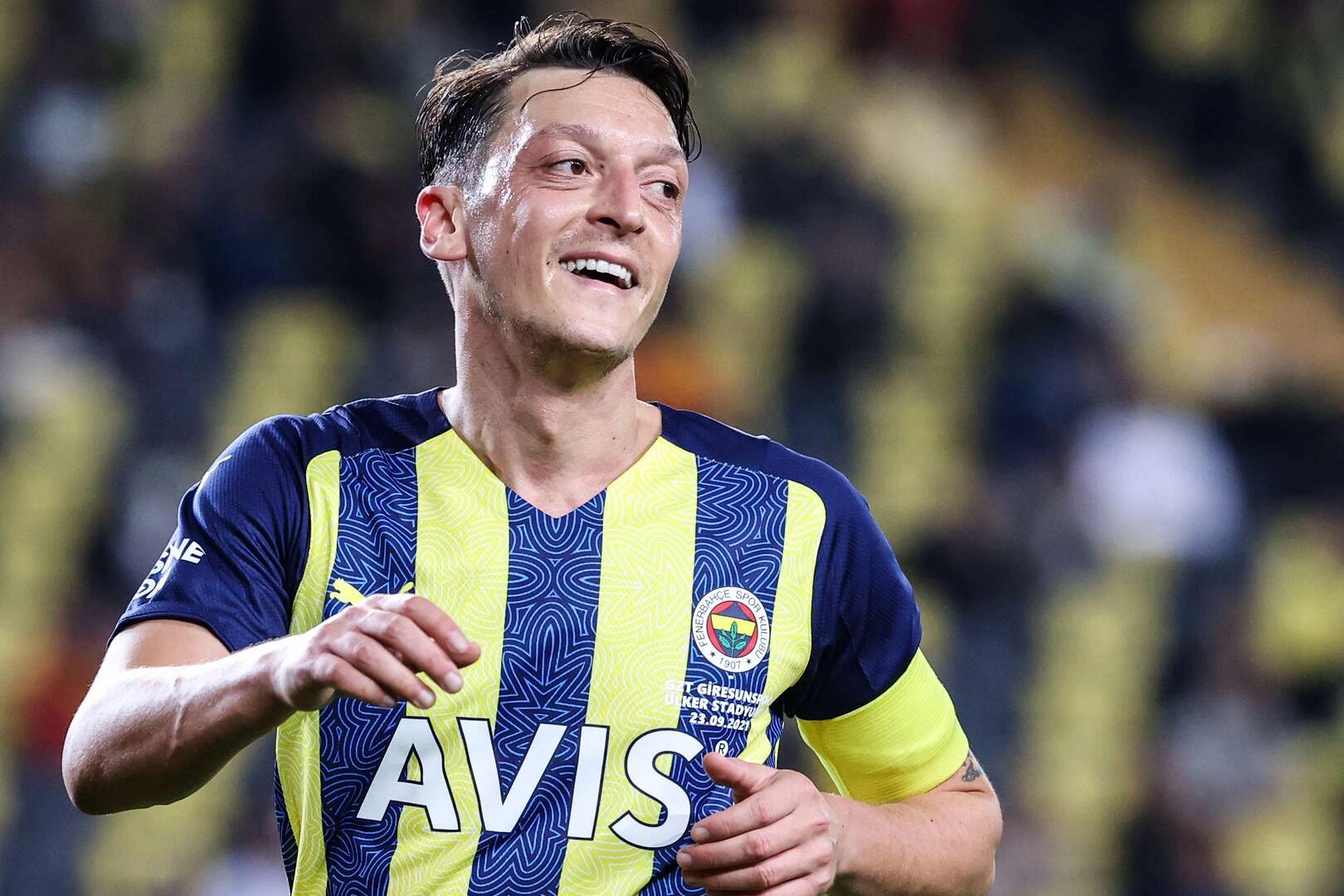 Mesut Özil\'den transfer dedikodularına son! &quot;Fenerbahçe\'de sonlandıracağım&quot;