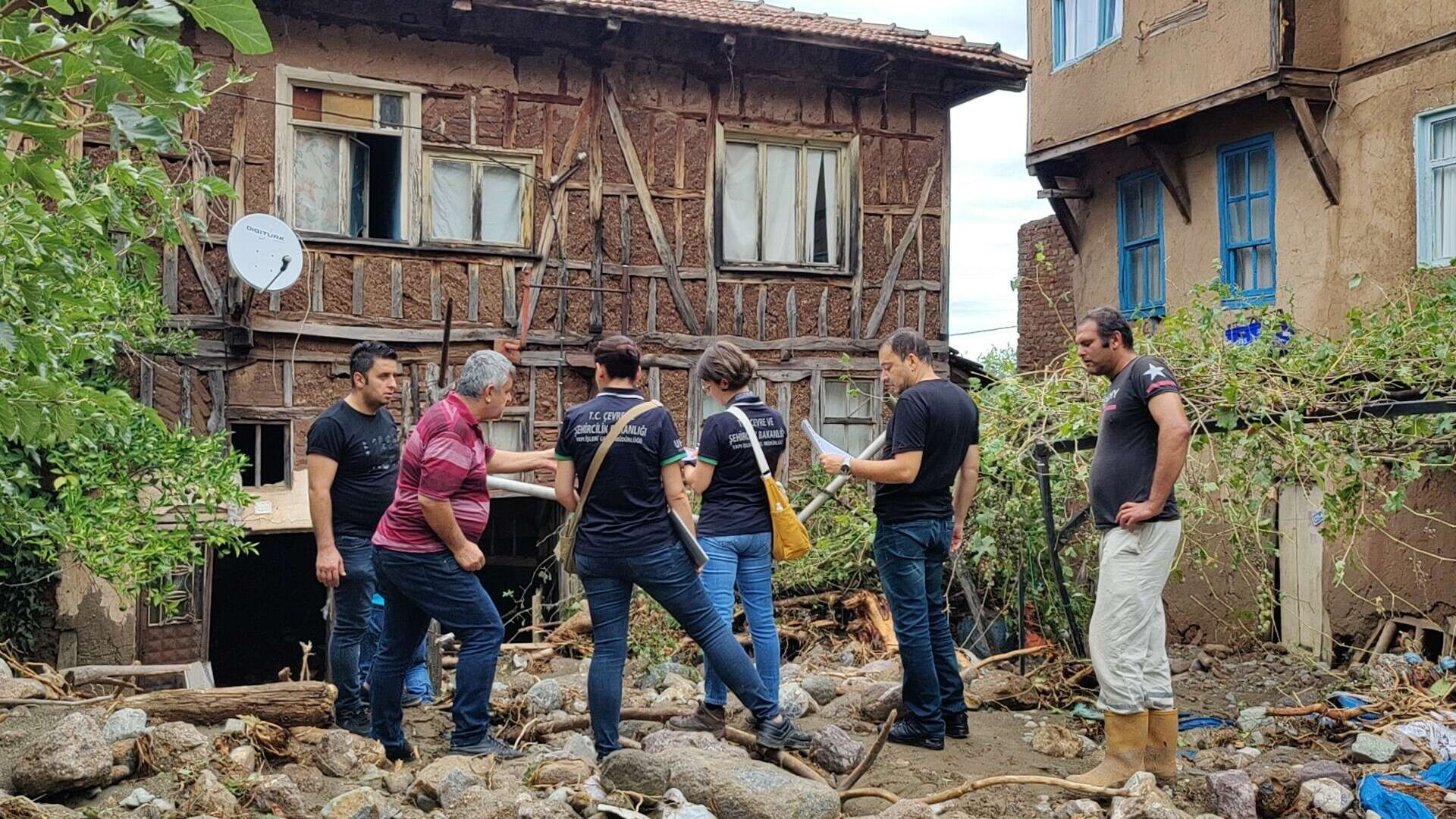 Dere taştı, hayat durdu...Bursa'da selin bilançosu gün aydınlanınca ortaya çıktı