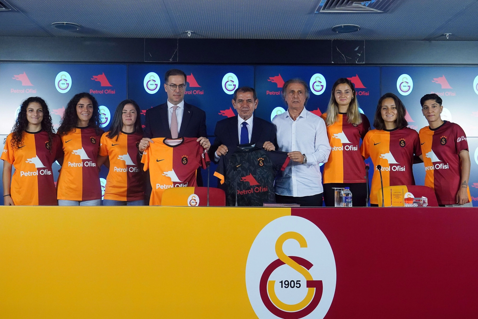 Petrol Ofisi, Galatasaray Kadın Futbol Takımı isim ve forma göğüs sponsoru oldu