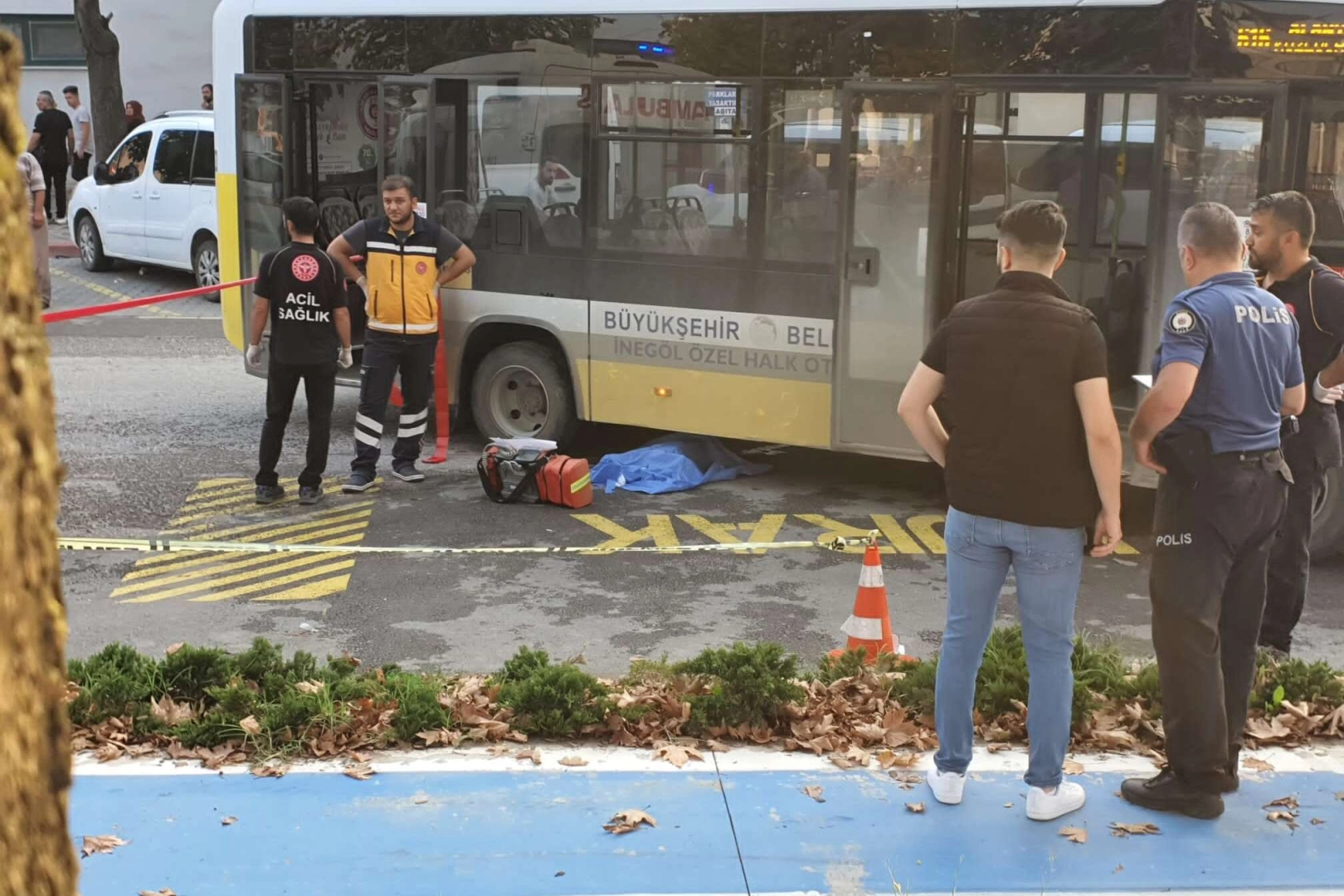 İnegöl'de otobüsün ezdiği çocuk hayatını kaybetti