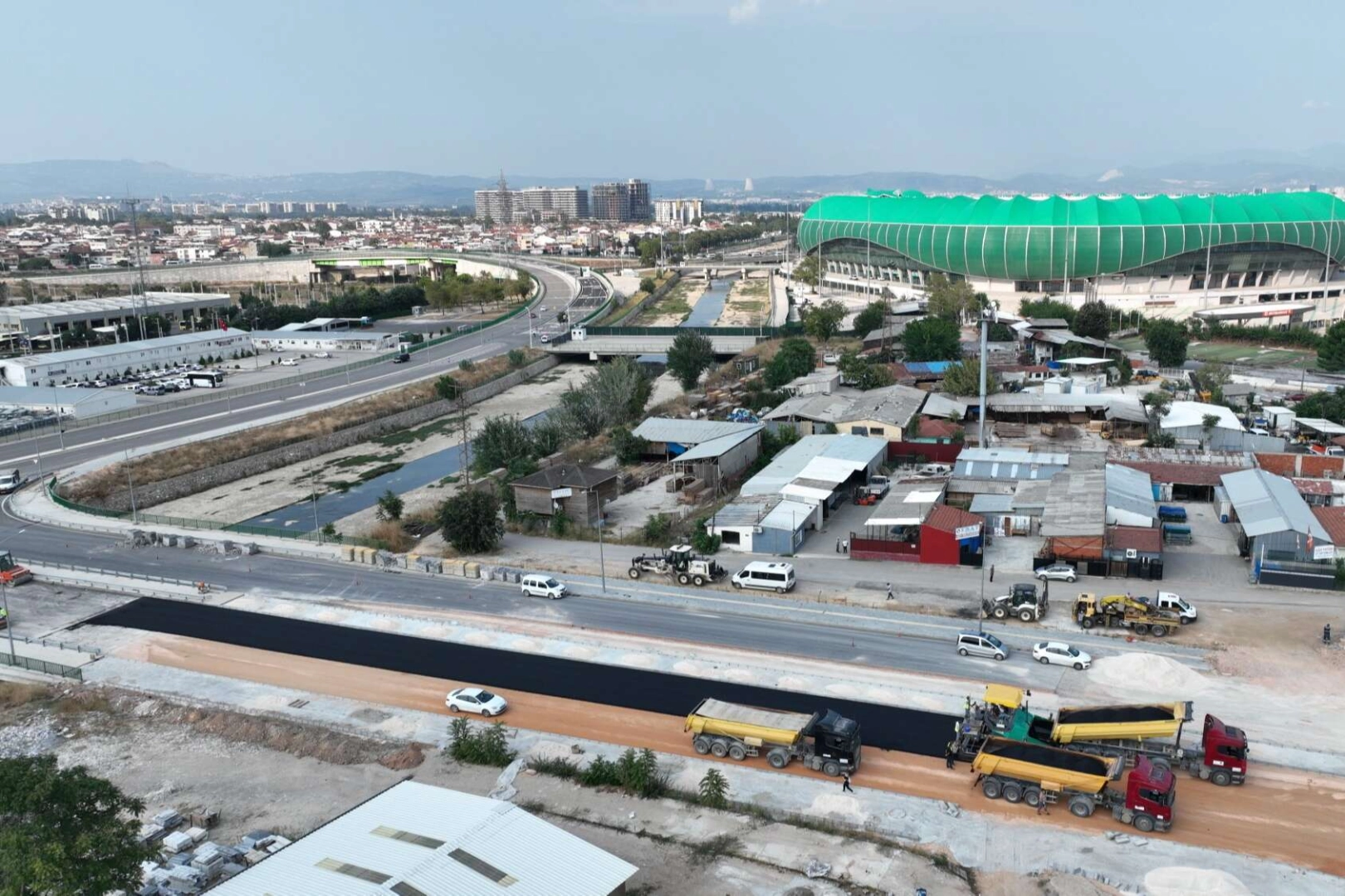 Timsah Park'ın bulunduğu caddede sona gelindi