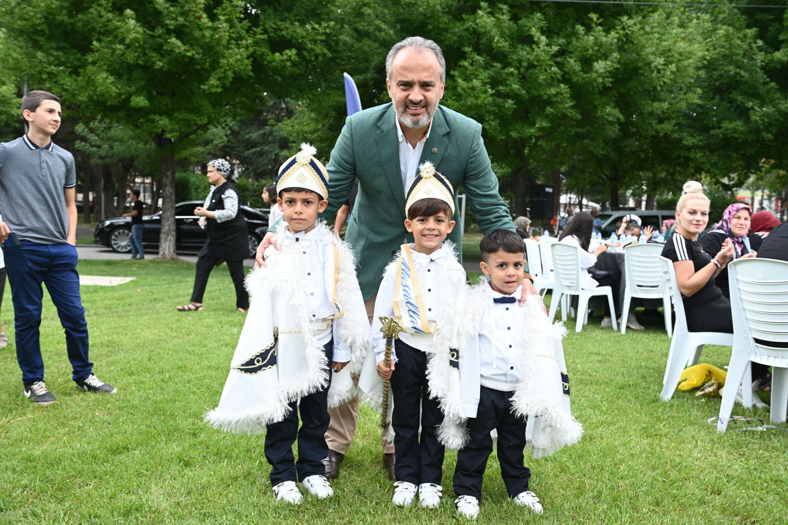 Bursa Büyükşehir'den Merinos’ta sünnet şöleni