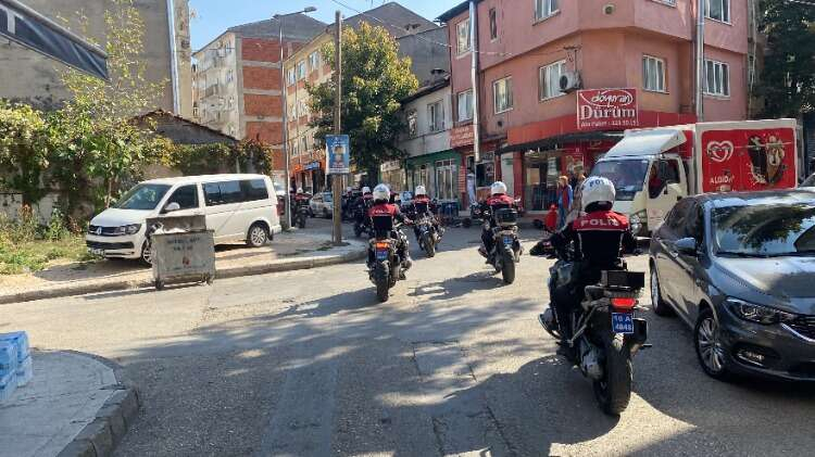 Bursa'da yunus timlerinden 'Metruk 2' operasyonu