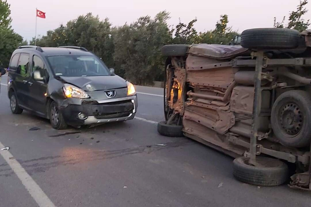 Kaza yerine giden muhabir, abisinin kazasıyla karşılaştı