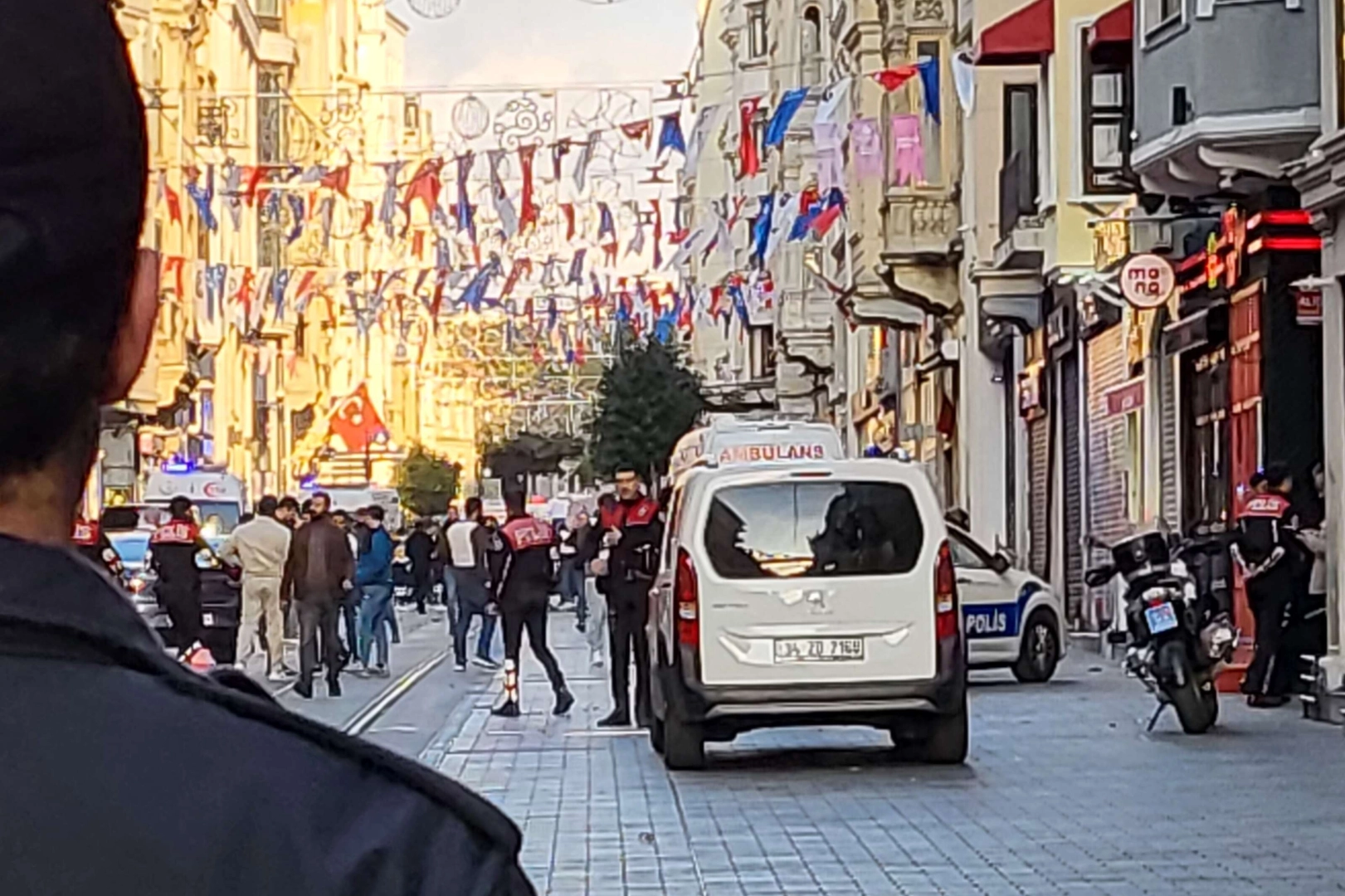 İstiklal Caddesi'nde patlama meydana geldi