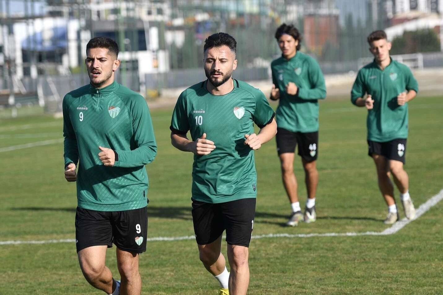 Bursaspor’da Arnavutköy Belediyespor maçı hazırlıkları başladı