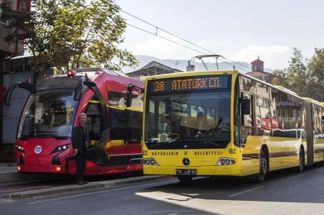 Bursa'da öğretmenlere ücretsiz ulaşım