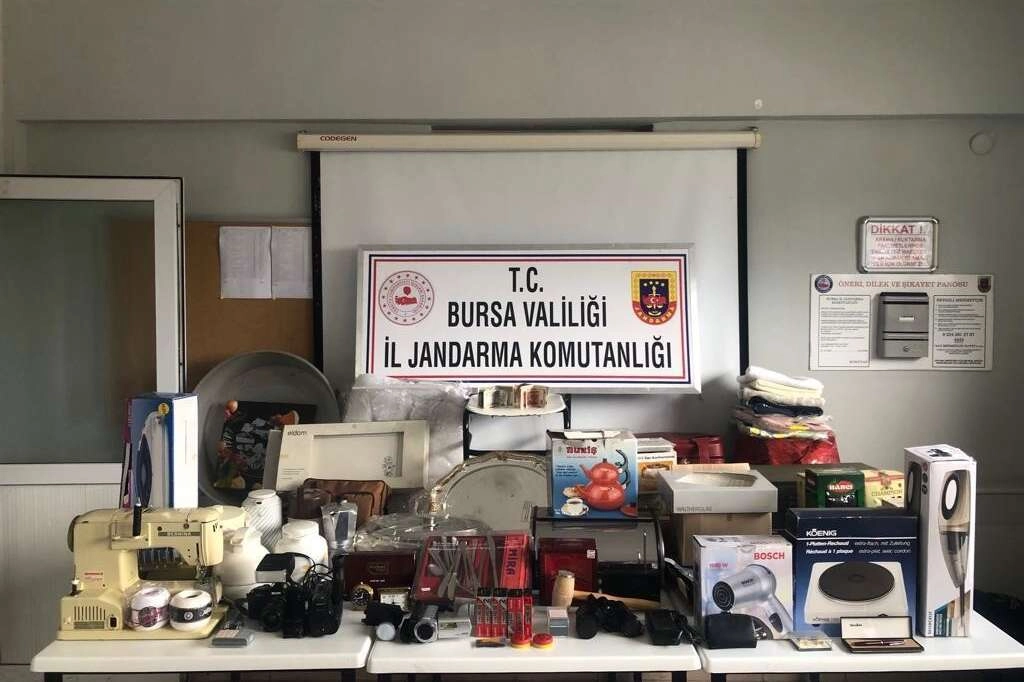 Bursa'da 71 suçtan kaydı olan zanlı kıskıvrak yakalandı