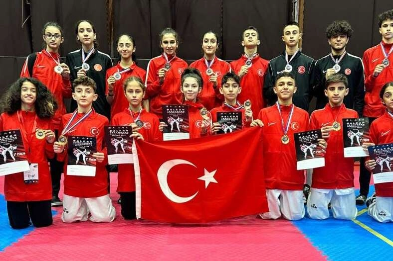 Büyükşehirli sporcular Arnavutluk’tan boş dönmedi