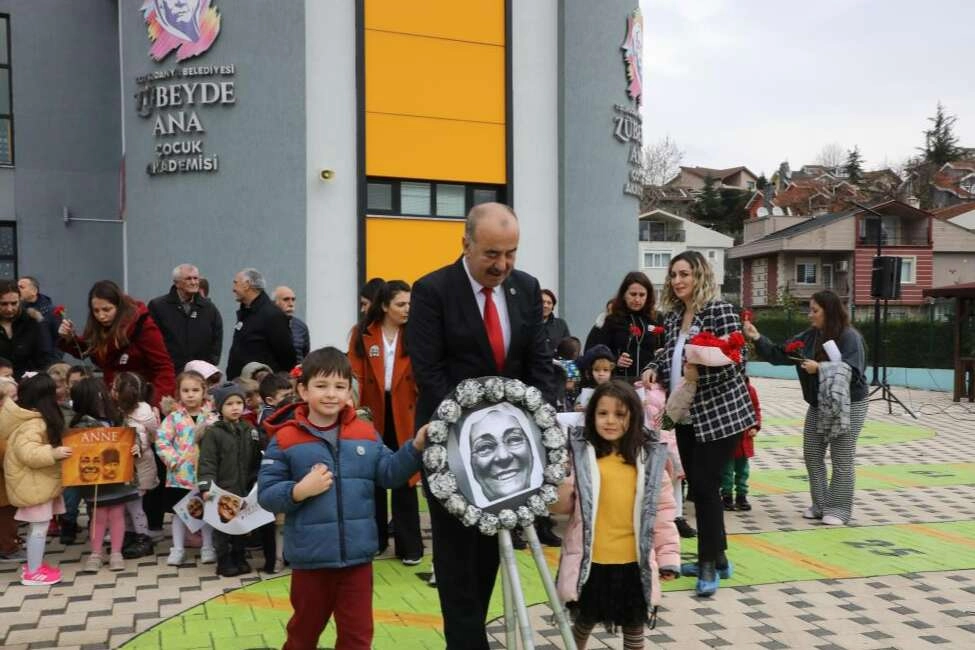 Zübeyde Hanım vefatının 100. yılında Mudanya’da anıldı