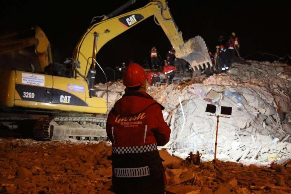 Gürsu Belediyesi, afet bölgesinde durmaksızın çalışıyor