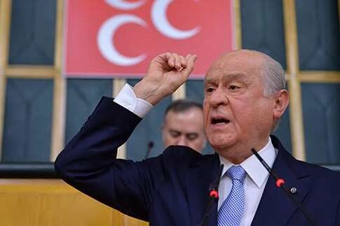 Bahçeli “Bursaspor taraftarını selamlıyorum”