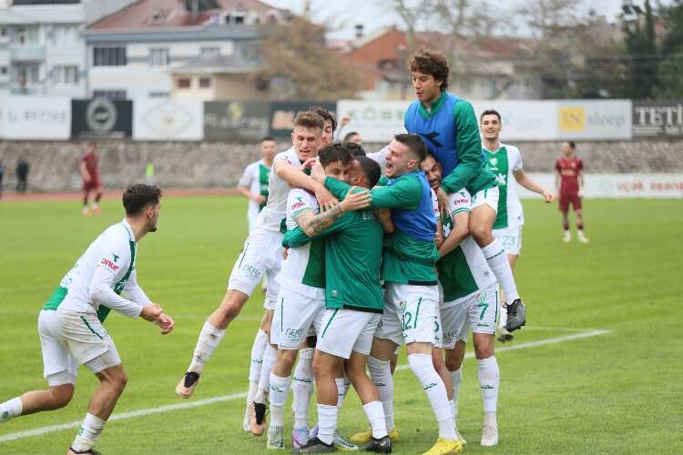 Bursaspor taraftarı İnegöl deplasmanında (FOTO GALERİ)