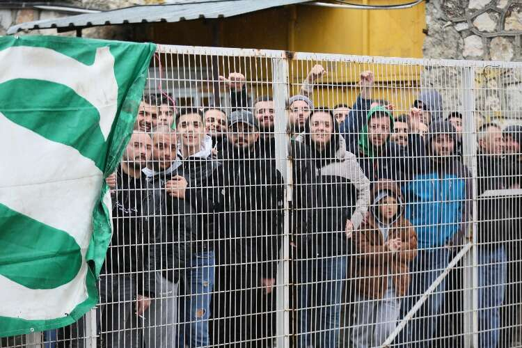 Bursaspor taraftarı İnegöl deplasmanında (FOTO GALERİ)