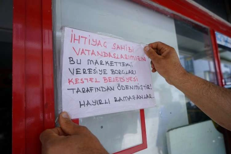 Bursa Kestel'de veresiye defterleri kapandı...