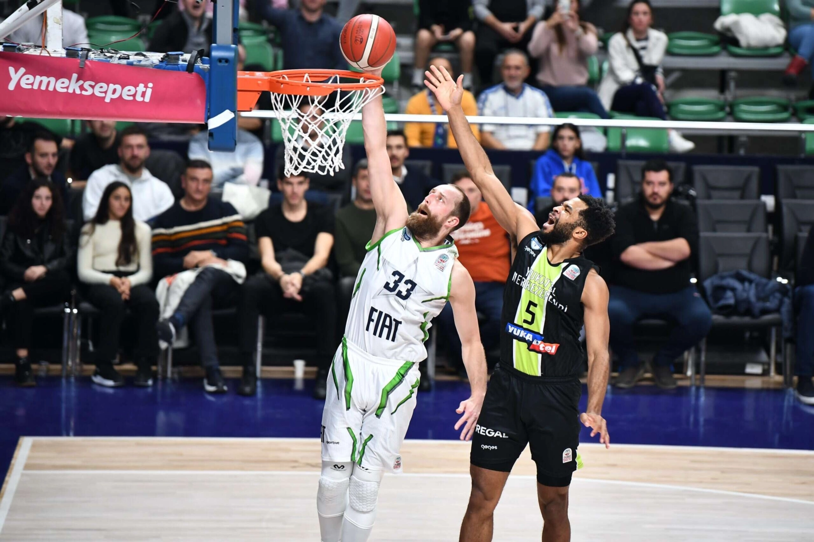 TOFAŞ Anadolu Efes'i ağırlıyor