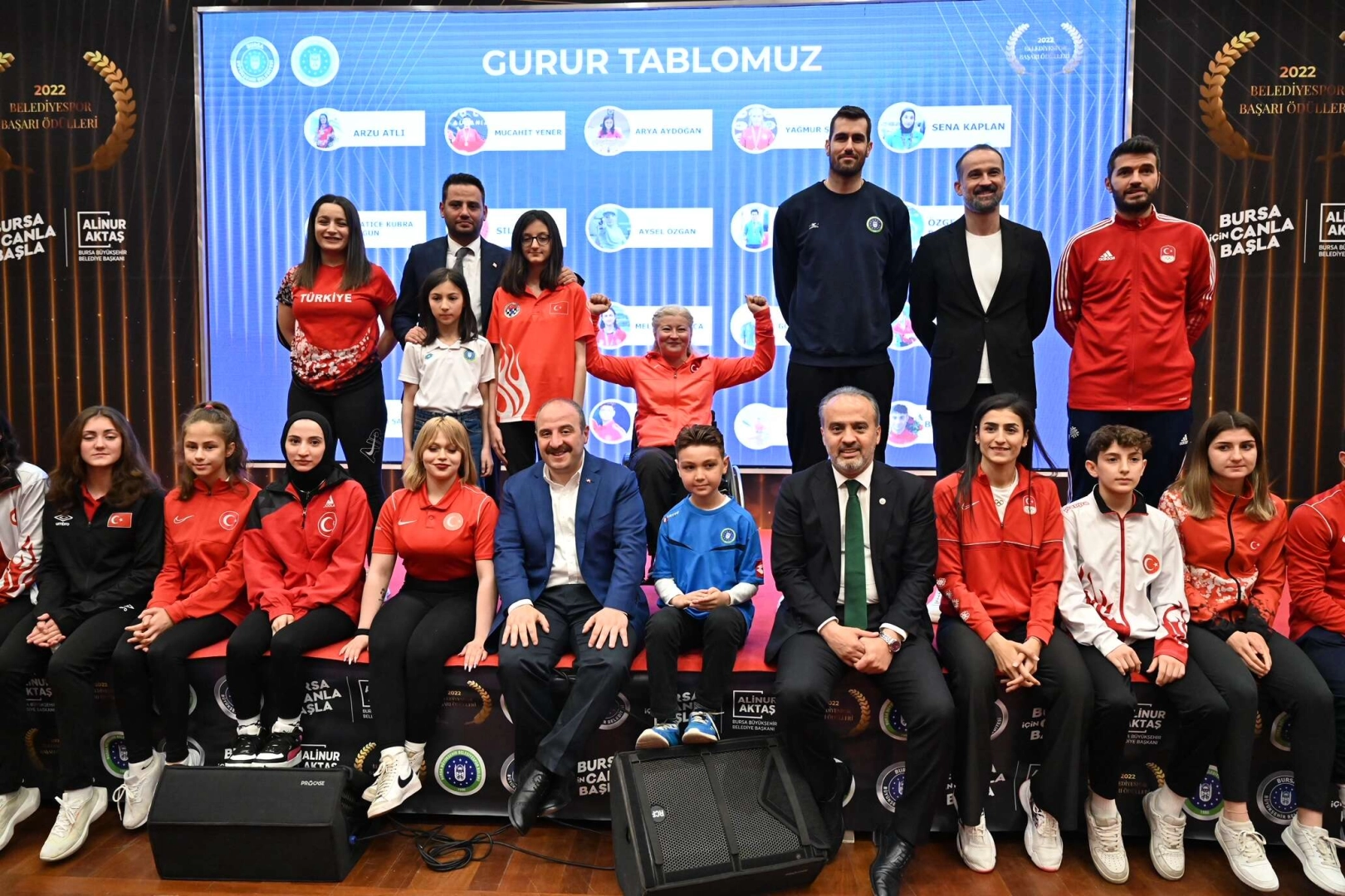 Büyükşehir’in sporda gurur tablosu