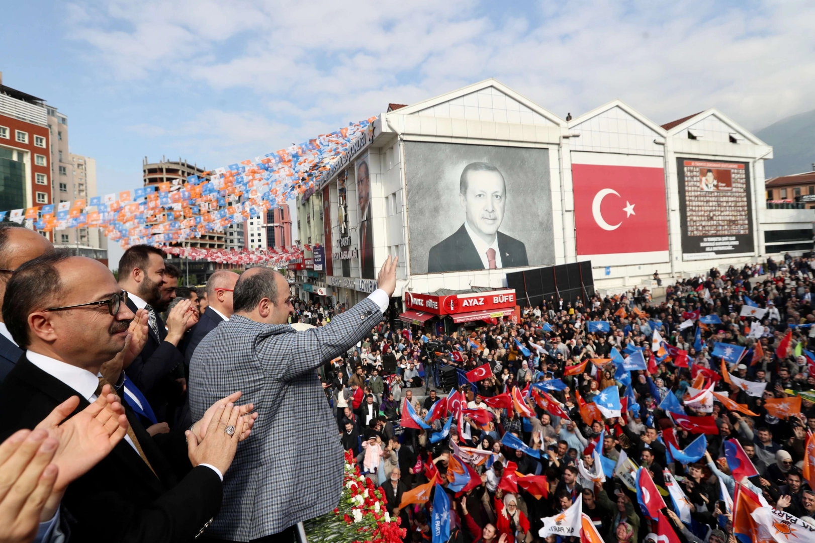 Bursa’da 'Sevgi Yürüyüşü'ne büyük ilgi