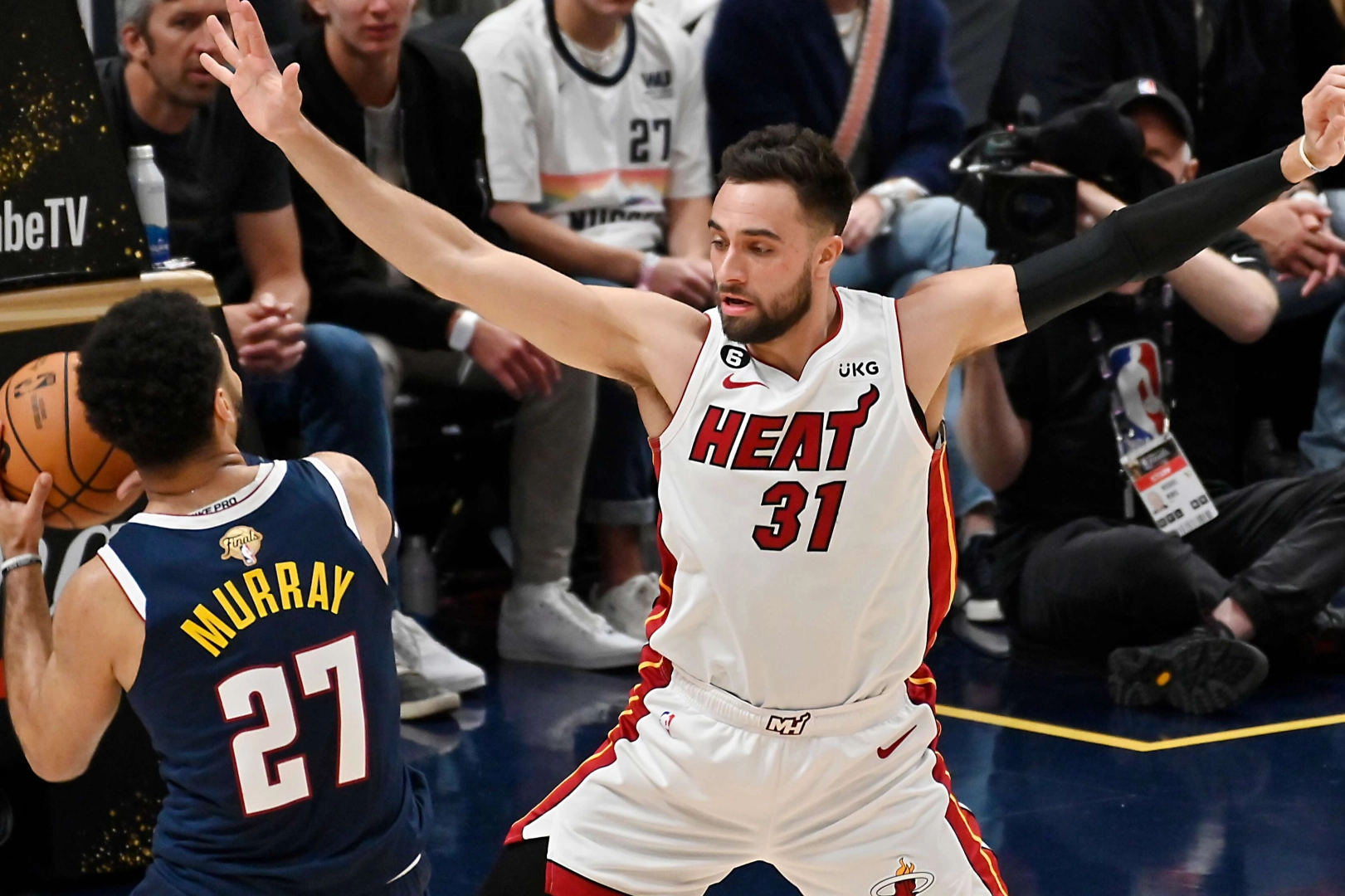 Miami Heat, final serisinde durumu son maça bıraktı