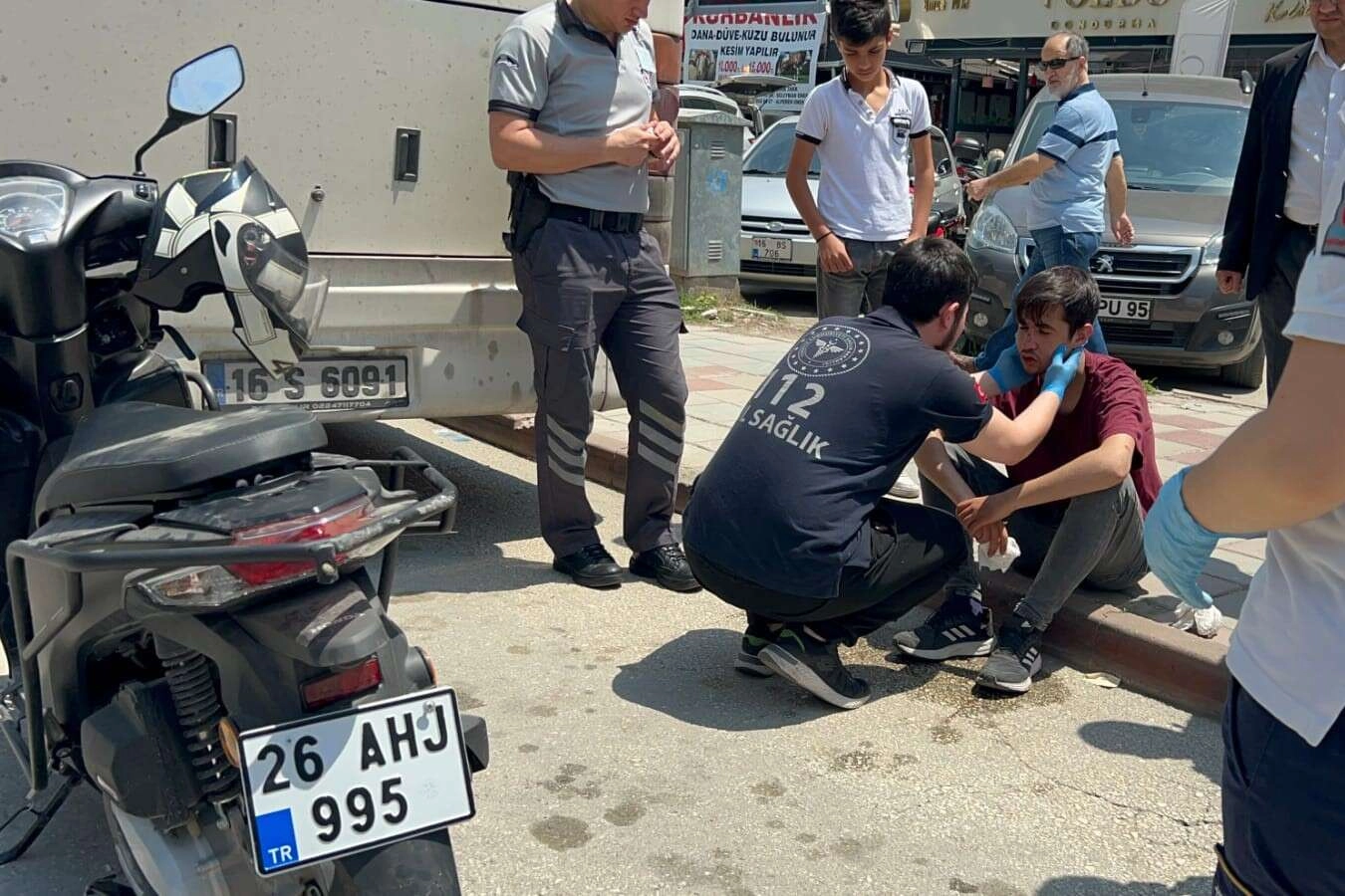 Çalınan motosikletini kurtardı fakat kazadan kaçamadı.