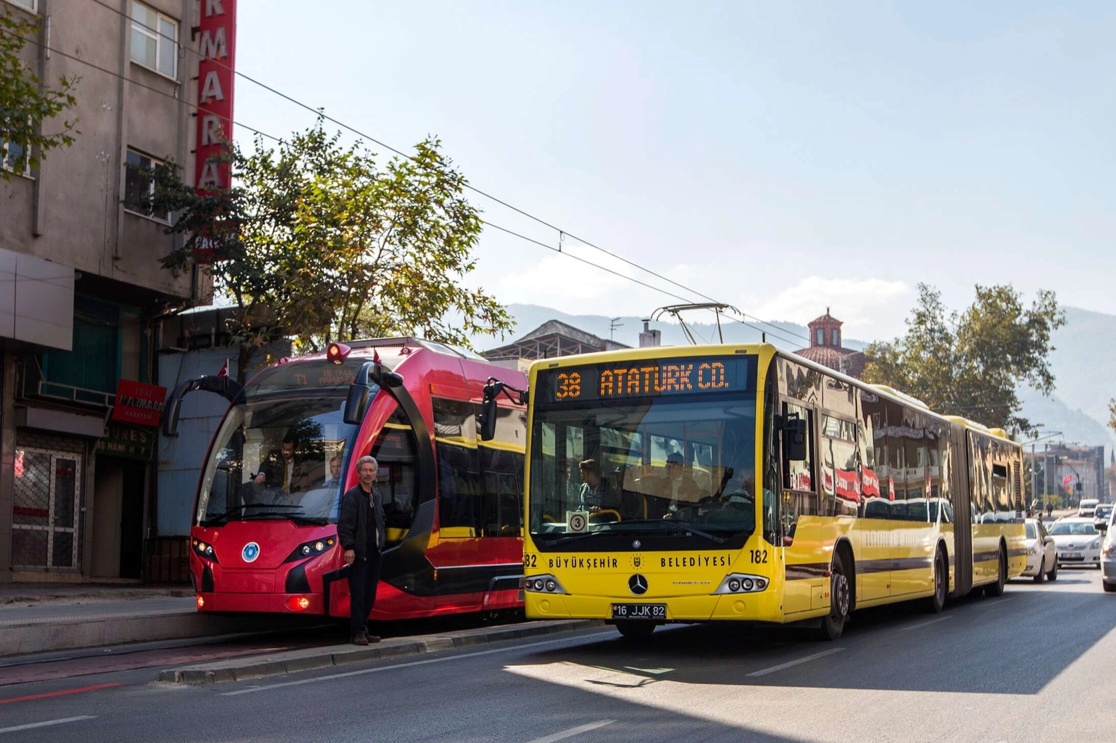 Bursa'da Üniversite Sınavında Adaylara Ücretsiz Ulaşım