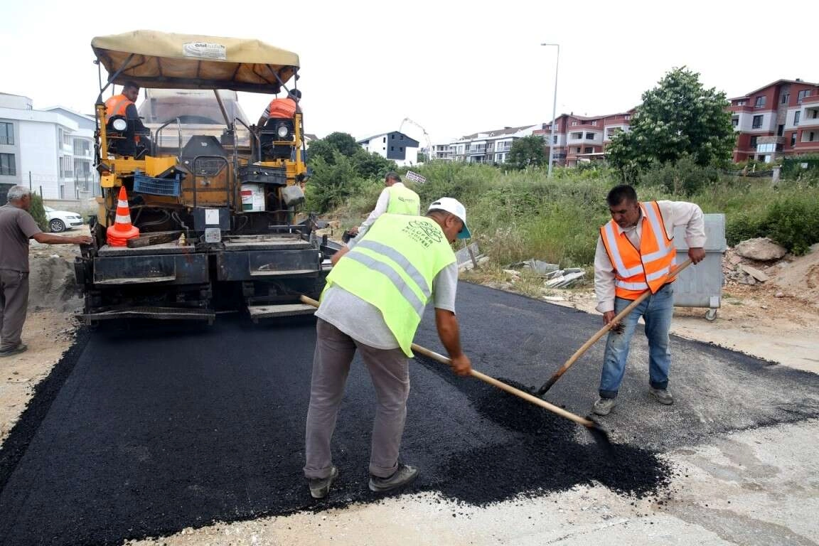 Nilüfer'de yol-asfalt çalışmaları hız kesmeden devam ediyor