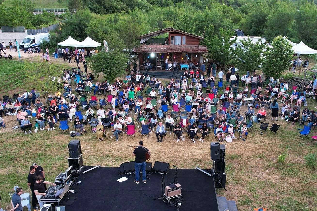 Nilüfer Caz Festivali’ne çifte konserle veda etti