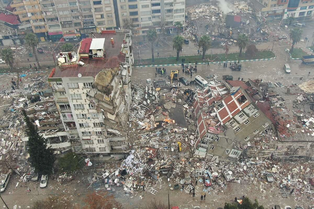 İçişleri Bakanlığı Depremzedeler İçin Harekete Geçti