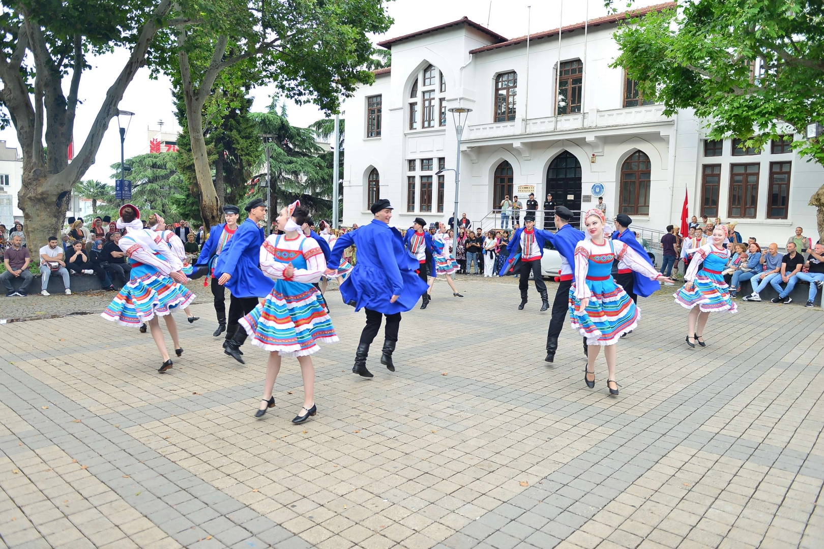 Dünya kültürleri Bursa'da