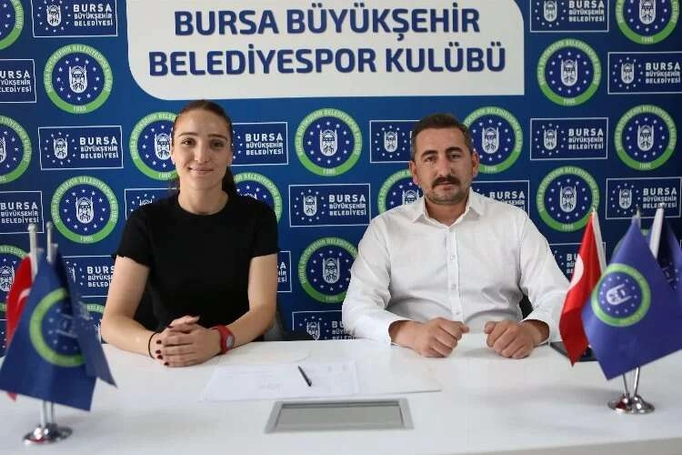 Berna Cindoruk Bursa Büyükşehir Belediyespor'da