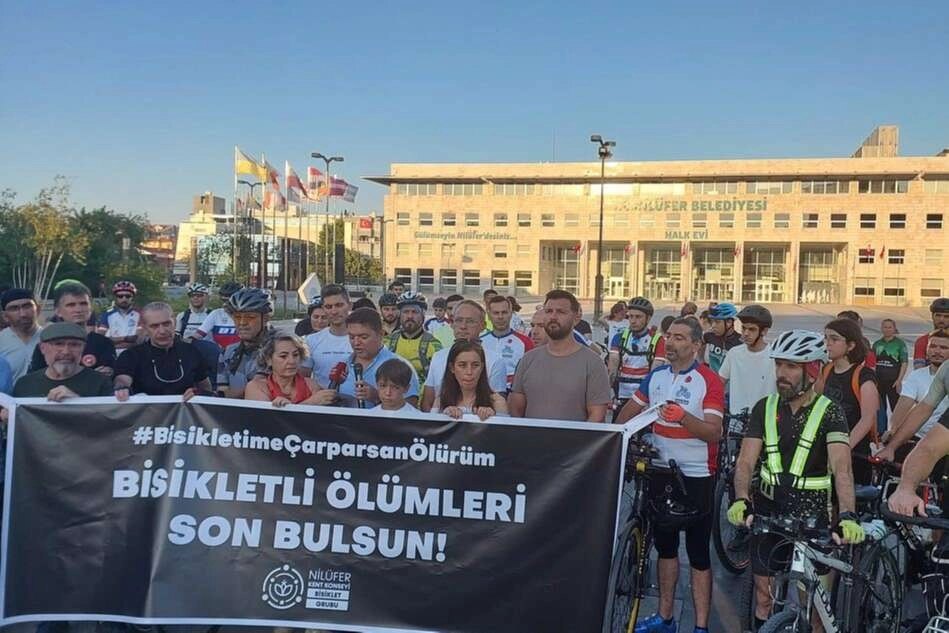 Bursalı bisikletçiler, trafik terörüne karşı bir arada!