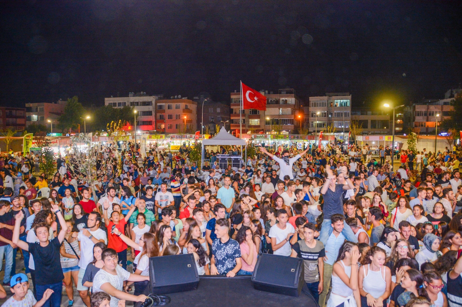 Karacabey’de yoğun ilgi gören Ihlamur Festivali başlıyor