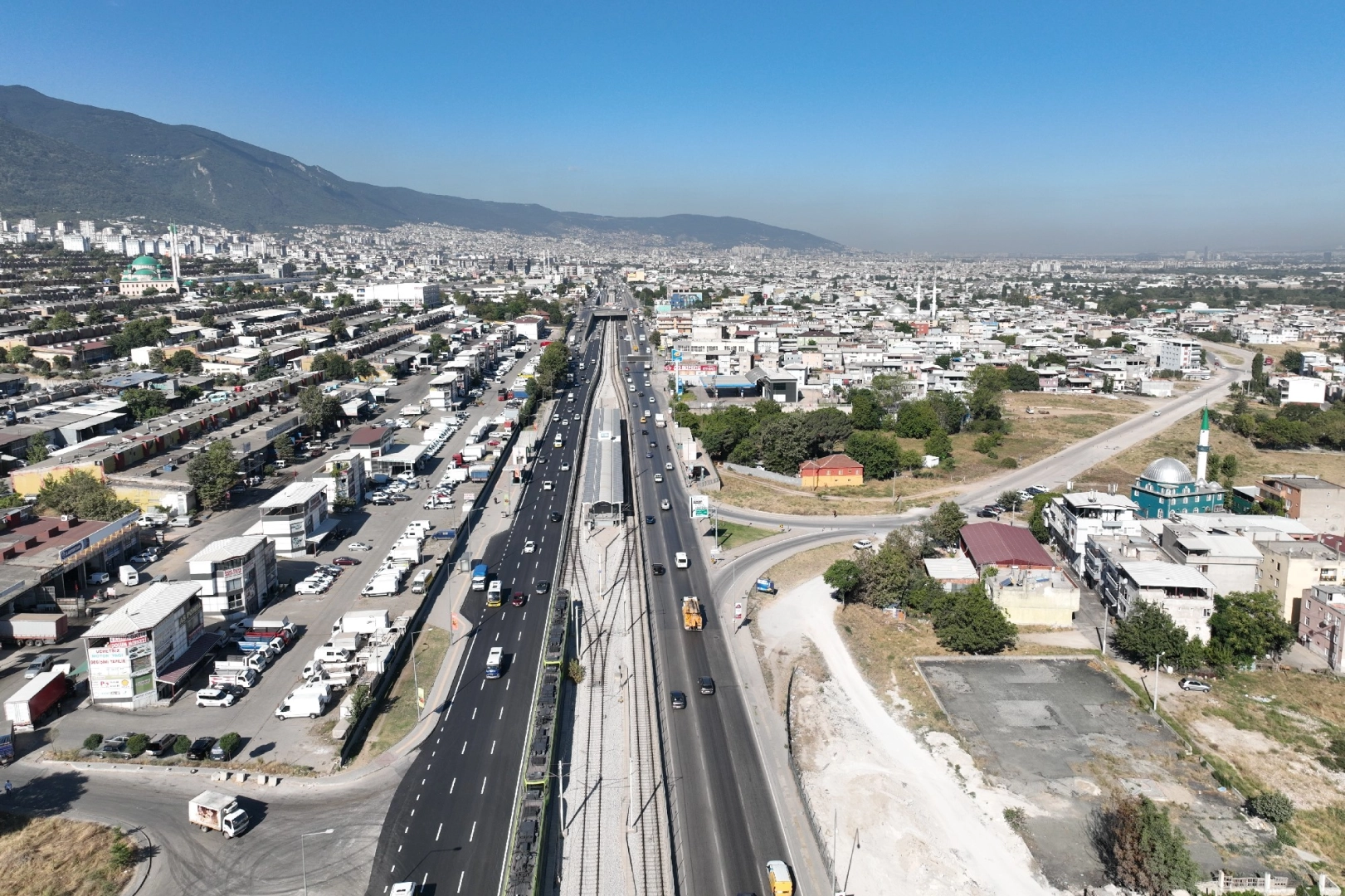 Ankara yolu yenilenmeye devam ediyor