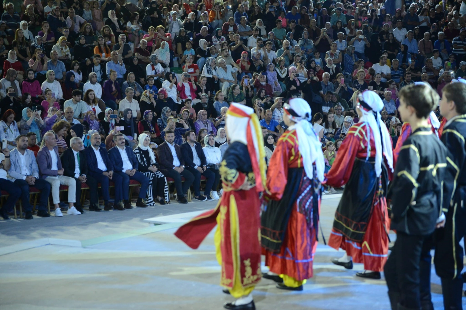 Yıldırım'ın kültür şöleni Artvin Gecesi ile devam etti