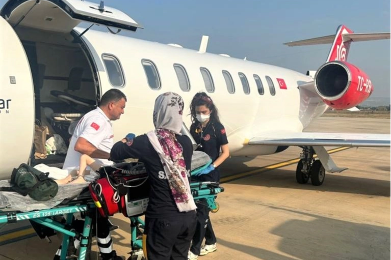 4 yaşındaki hasta uçak ambulansla Şanlıurfa'dan Bursa'ya getirildi