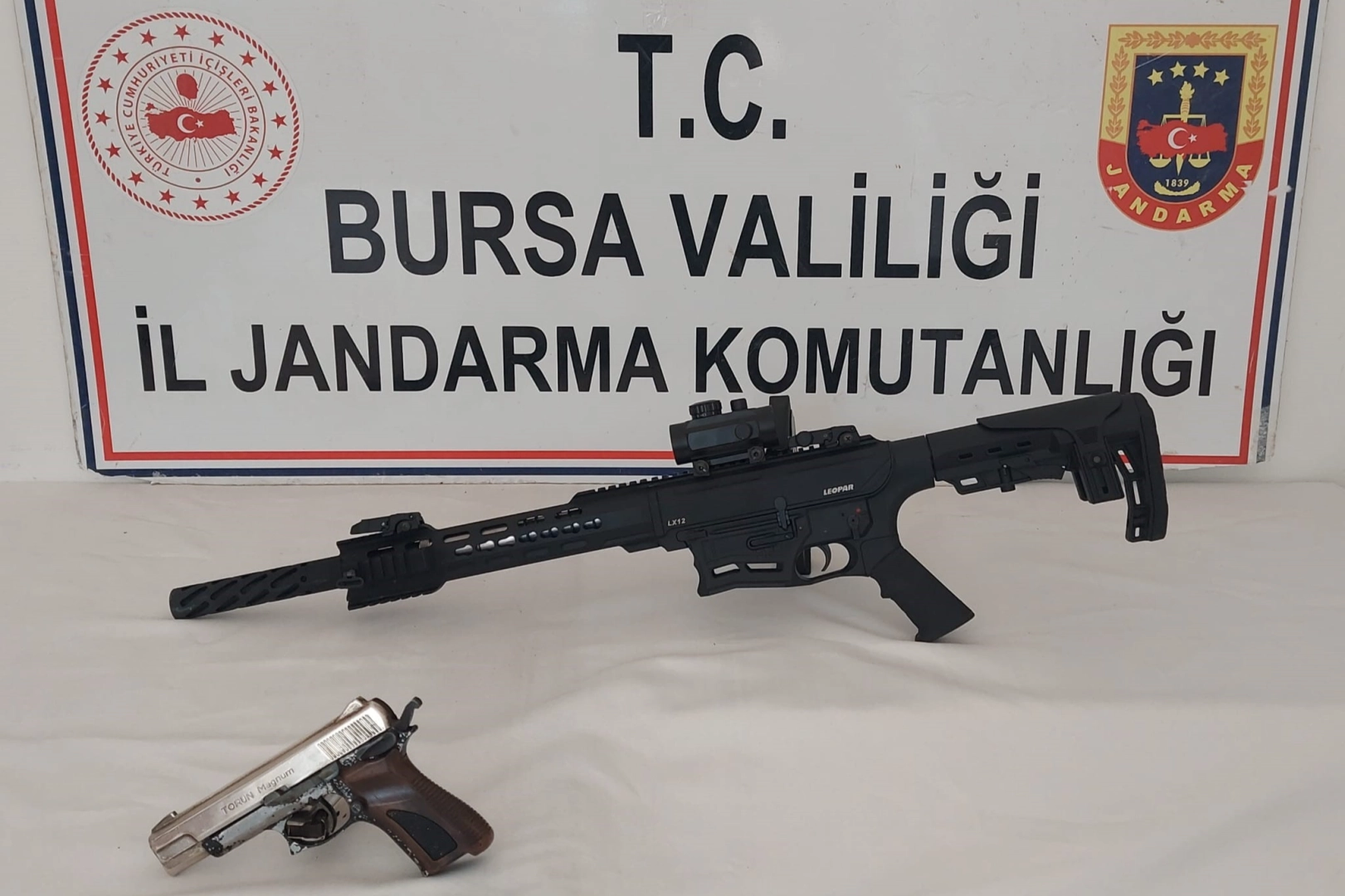 Düğünde silahla ateş açan şahıslar jandarma tarafından tespit edildi