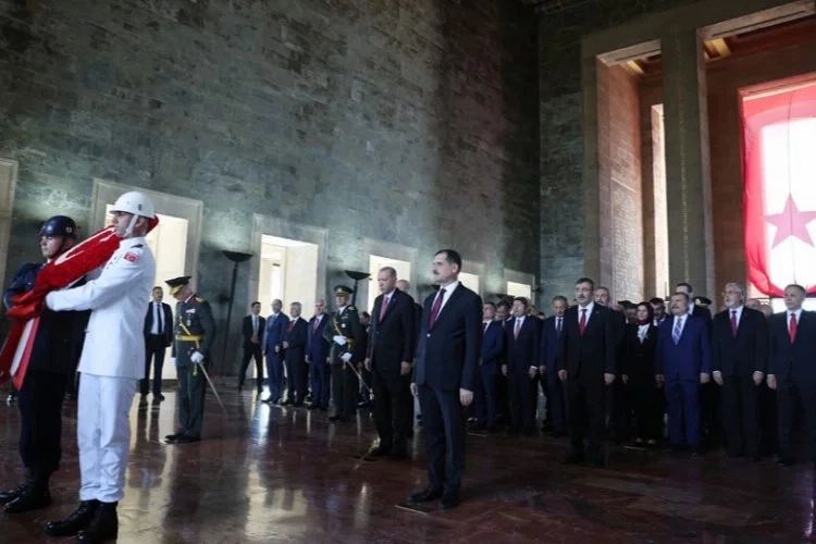 Anıtkabir'e Zafer Bayramı ziyareti