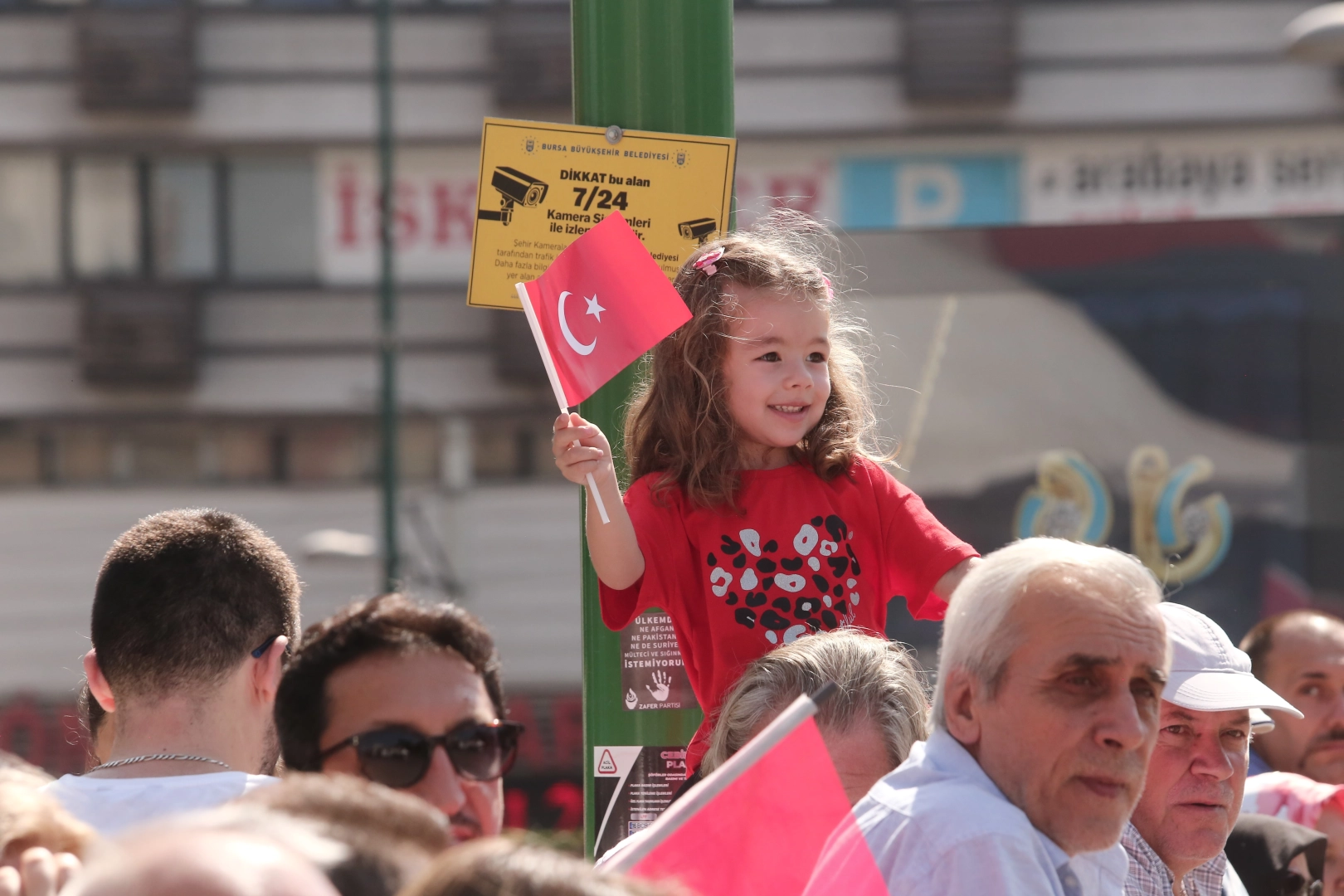 Zafer Bayramı coşkusu tüm Bursa’da hissedildi