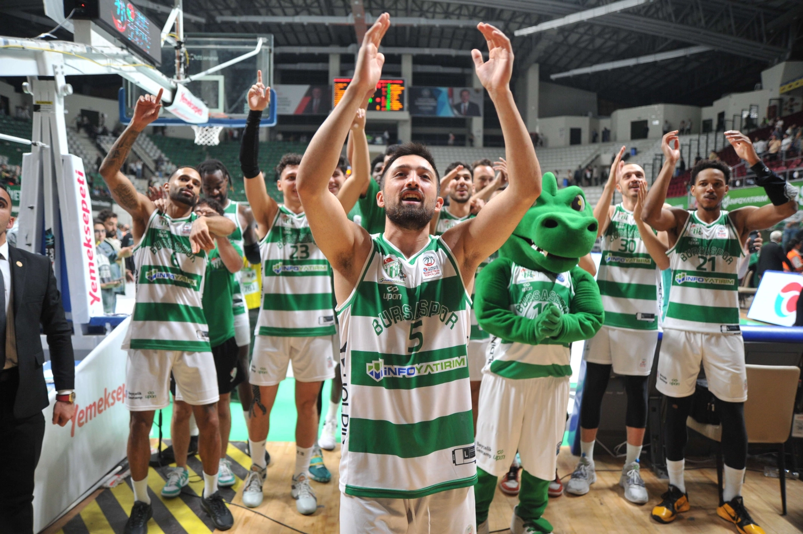 Bursaspor İnfo Yatırım-Darüşşafaka Lassa (FOTO GALERİ)