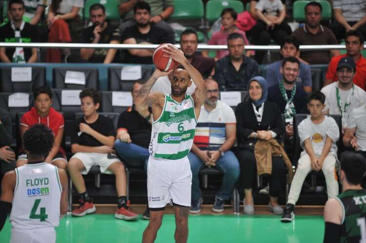 Bursaspor İnfo Yatırım-Darüşşafaka Lassa (FOTO GALERİ)