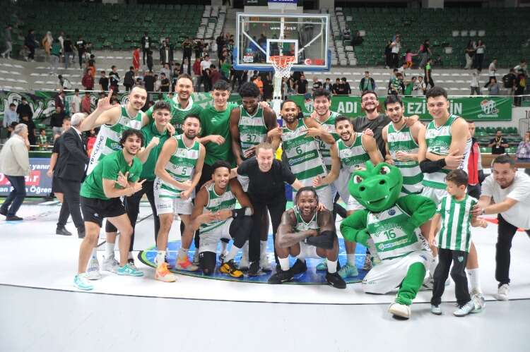 Bursaspor İnfo Yatırım-Darüşşafaka Lassa (FOTO GALERİ)