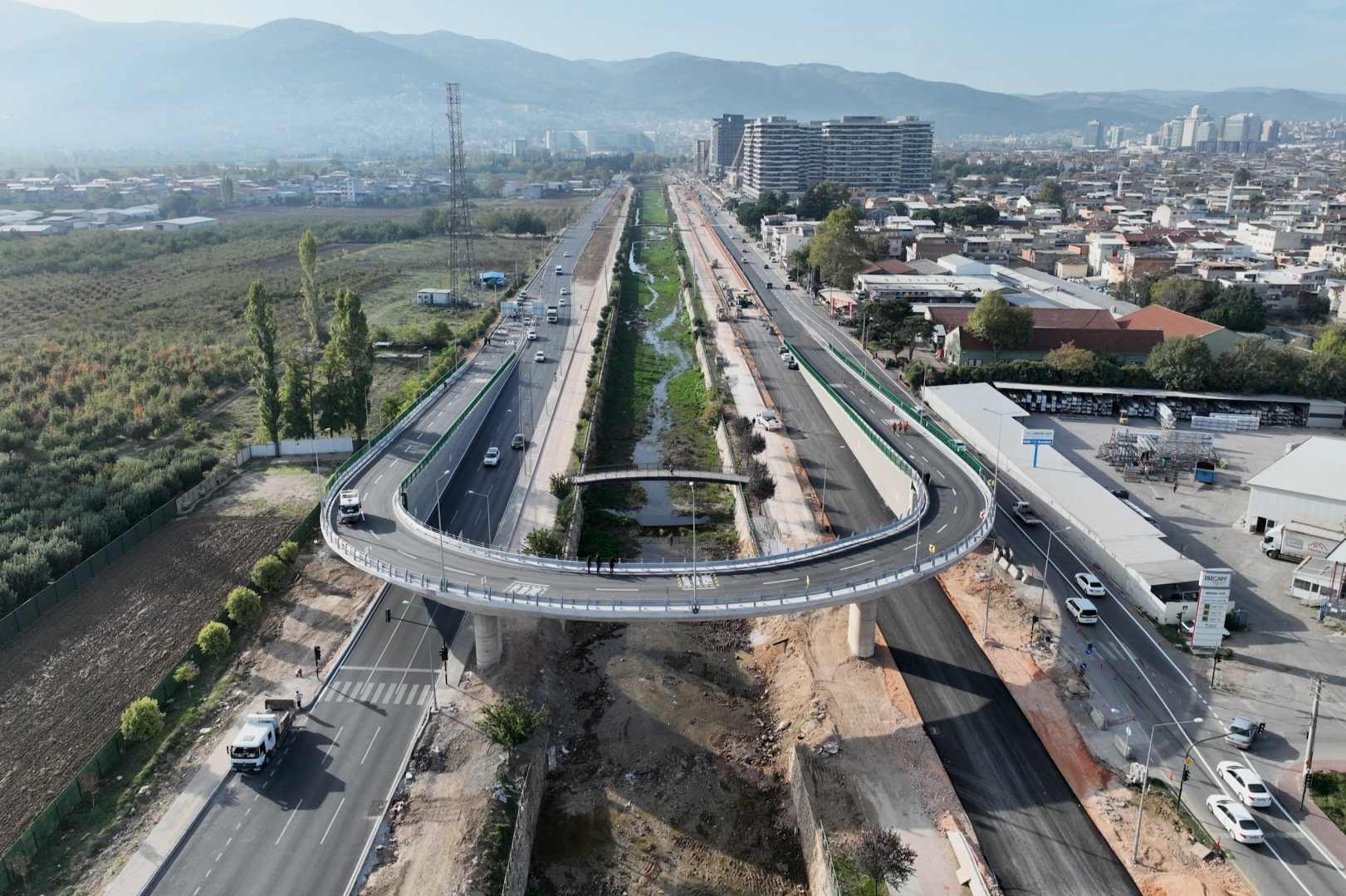 Bursa'da ulaşım yeni köprülerle rahatlıyor