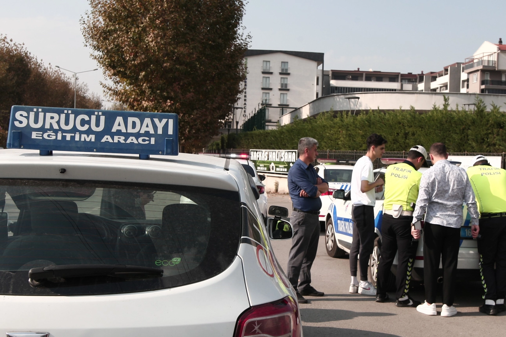 Sürücü adayı ehliyetini alamadan ceza yedi