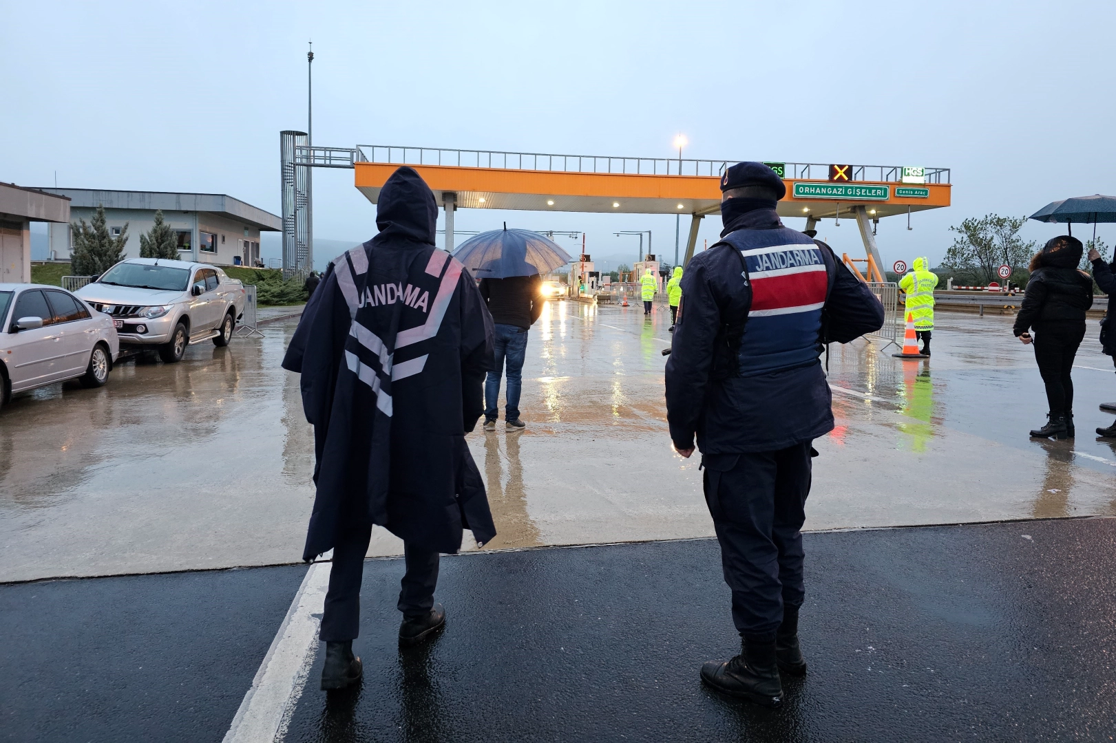 Terör yürüyüşü çağrısı üzerine polis ve jandarma güvenlik önlemi aldı