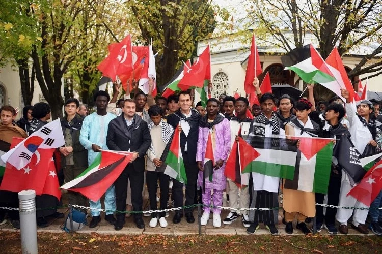 Yüzlerce öğrenci Bursa'dan Filistin'e tek ses oldu