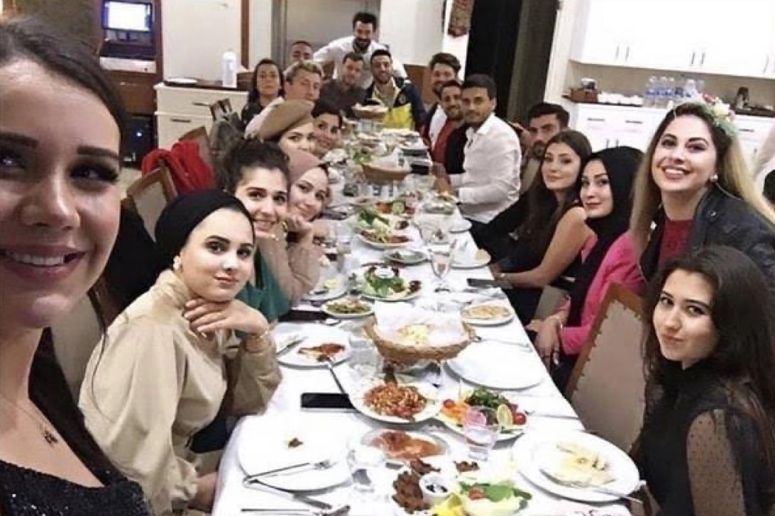 Dilan Polat’ın “Şampiyonalar Ligi” fotoğrafında bulunan fenomenlere soruşturma