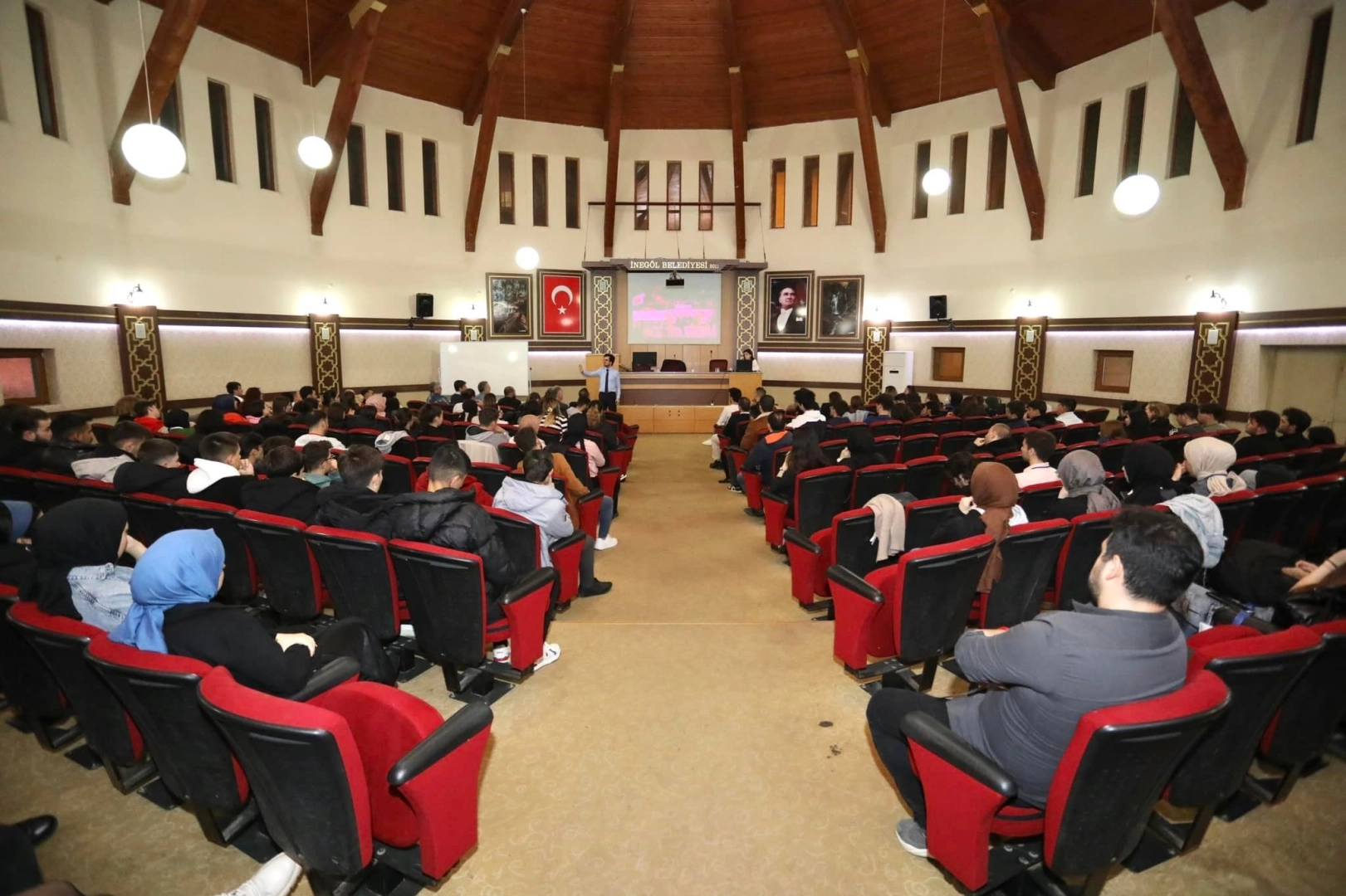 Sosyal girişimcilik eğitimine yoğun ilgi